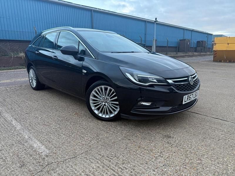 Black Used 2017 Vauxhall Astra Elite Estate | £6,440 (Fair price) - Image 1/4