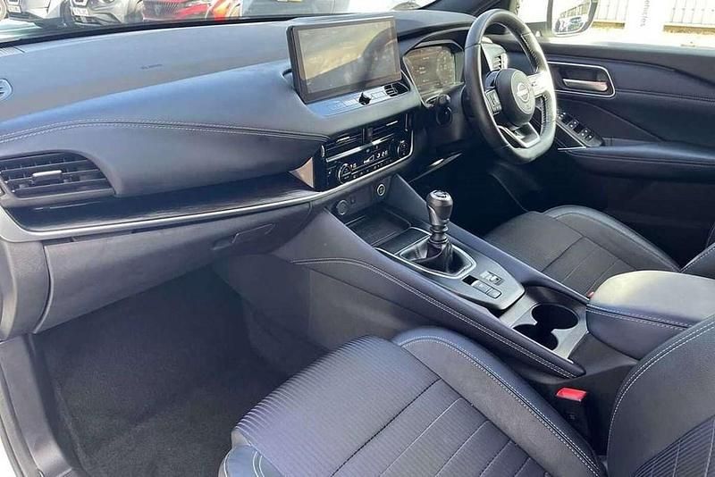 Used Nissan Qashqai Tekna 138 HP (101 kW) 2023 White SUV