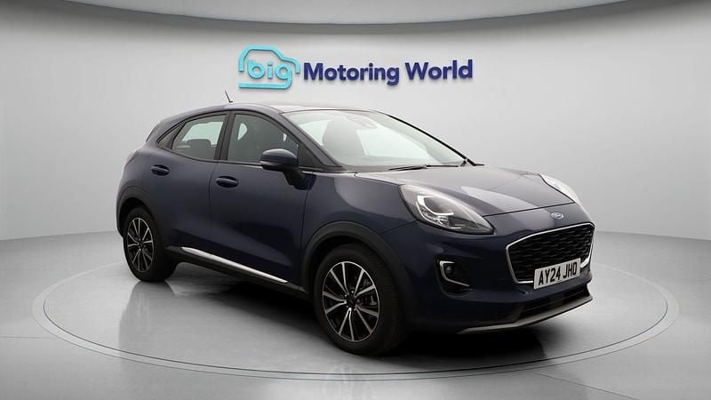 Used 2023 Ford Puma Titanium Hatchback | £15,700 (Good price) - Image 1/4