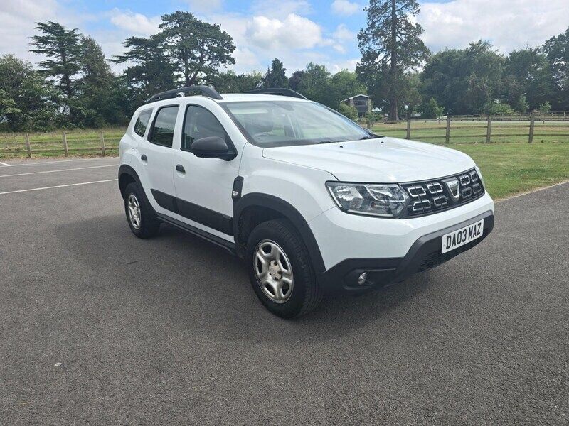 White Used 2018 Dacia Duster Essentiel SUV | £8,295 (Good price) - Image 1/4
