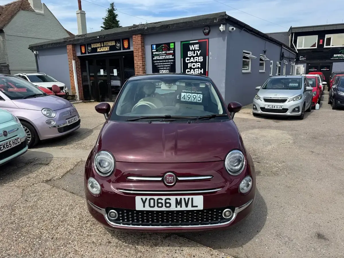 Used Fiat 500 Lounge 69 HP (50 kW) 2016 Red Hatchback