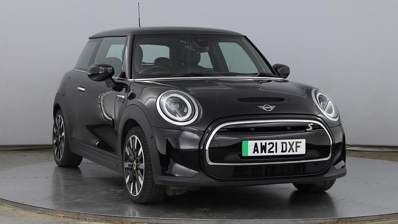 Black Used 2021 Mini Cooper SE Hatch Hatchback | £15,995 (Fair price) - Image 1/4