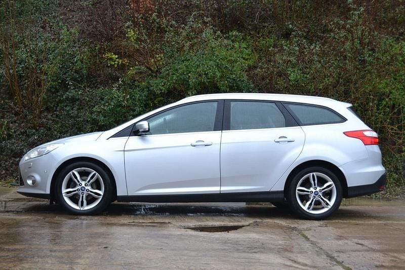 Used Ford Focus Titanium X 115 HP (84 kW) 2014 Silver Estate