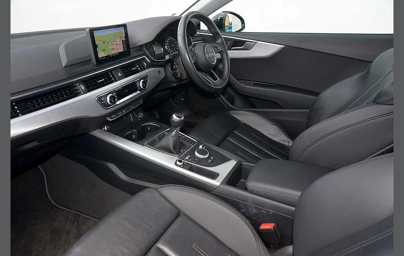 Used Audi A5 Sport 187 HP (137 kW) 2019 Black Coupe