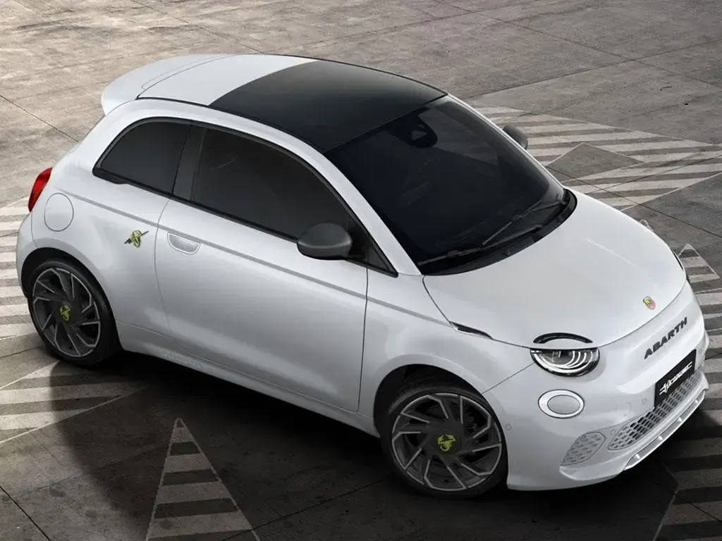 New Abarth 500e Turismo 114 kW (155 HP) 2025 Black Hatchback