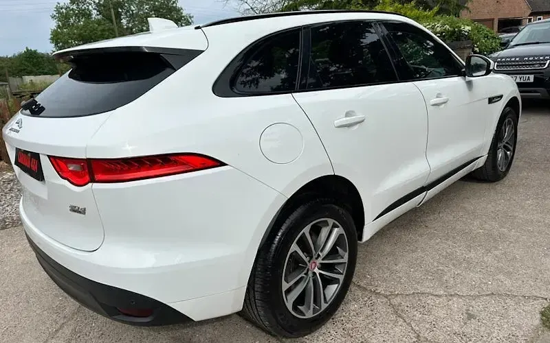 Used Jaguar F-Pace R-Sport 179 HP (131 kW) 2020 SUV