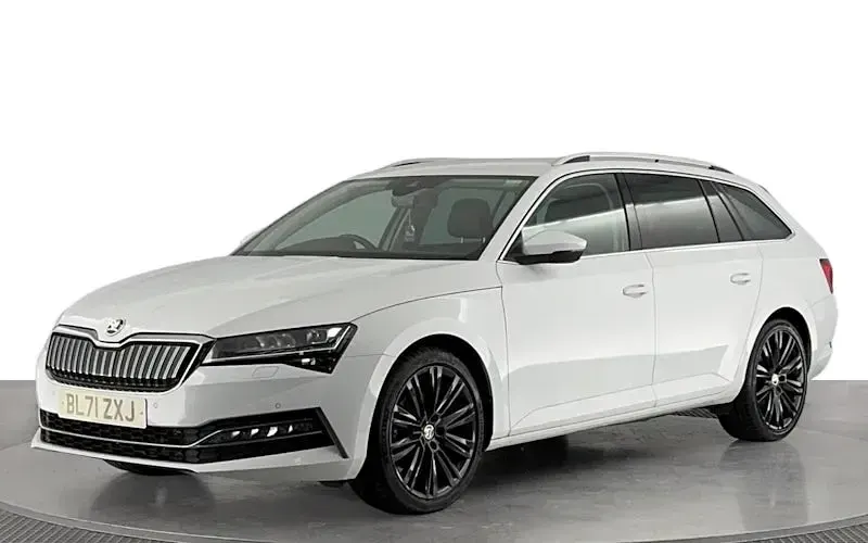 Used Skoda Superb SE L 218 HP (160 kW) 2022 Estate