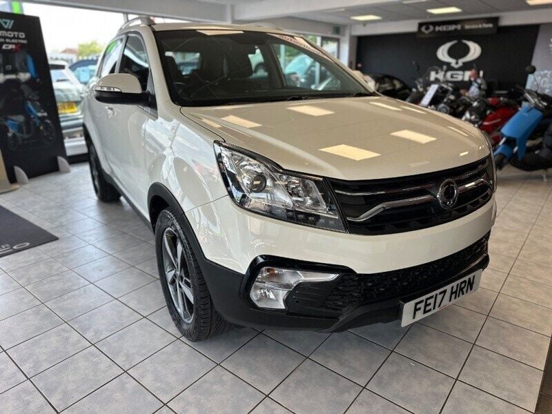 Grand white Used 2017 Ssangyong (KGM) Korando Estate | £8,490 (Fair price) - Image 1/4