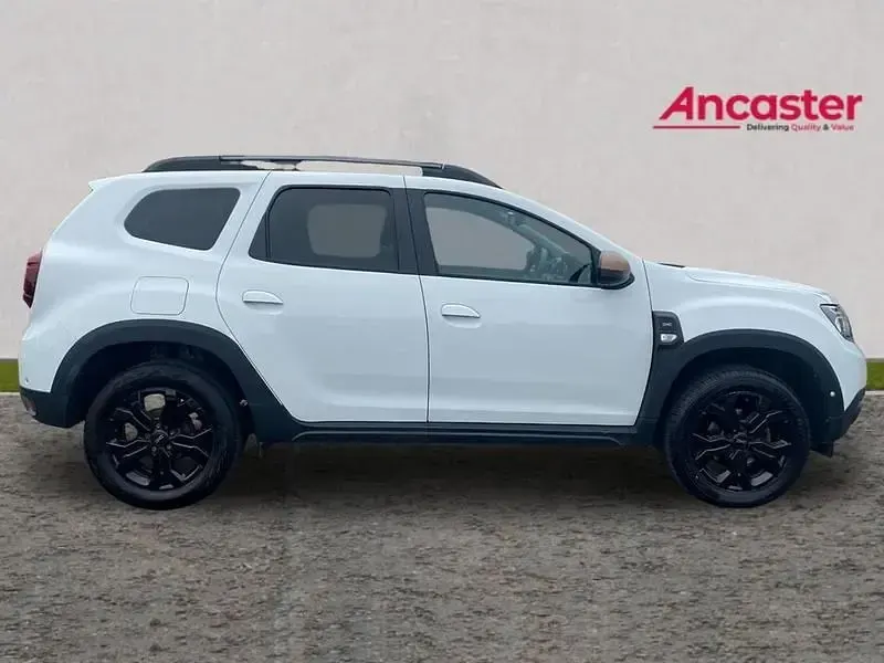Used Dacia Duster Extreme 150 HP (110 kW) 2024 White SUV