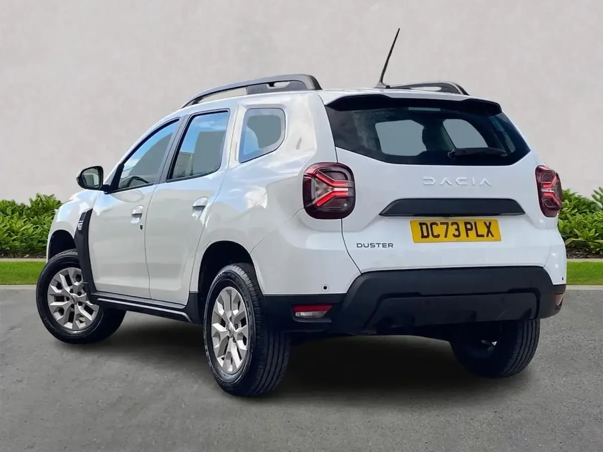 Begagnad Dacia Duster Expression 90 HK (66 kW) 2024 Vit SUV