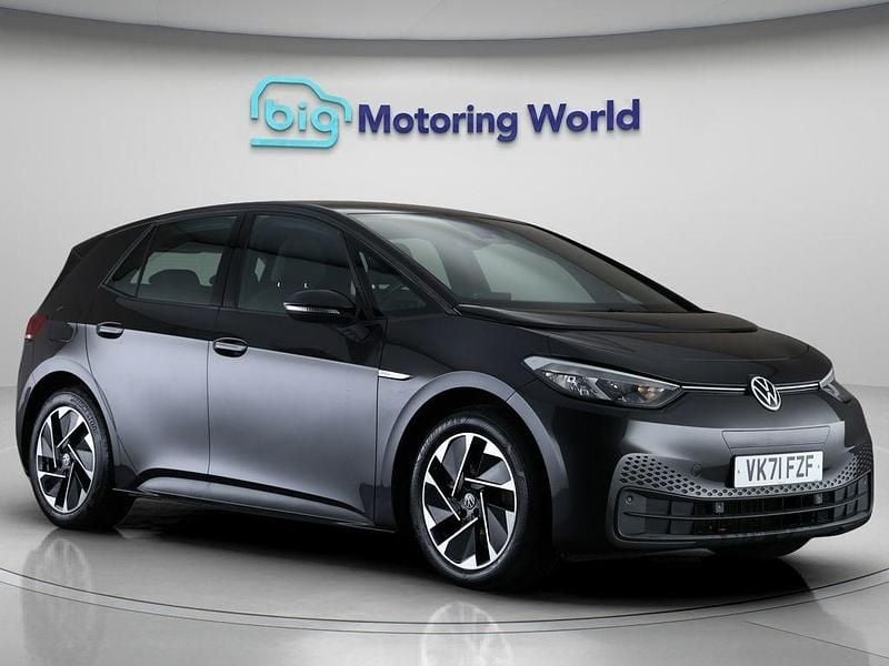 Grey Used 2021 VW ID.3 Pro Performance Hatchback | £13,200 (Good price) - Image 1/4