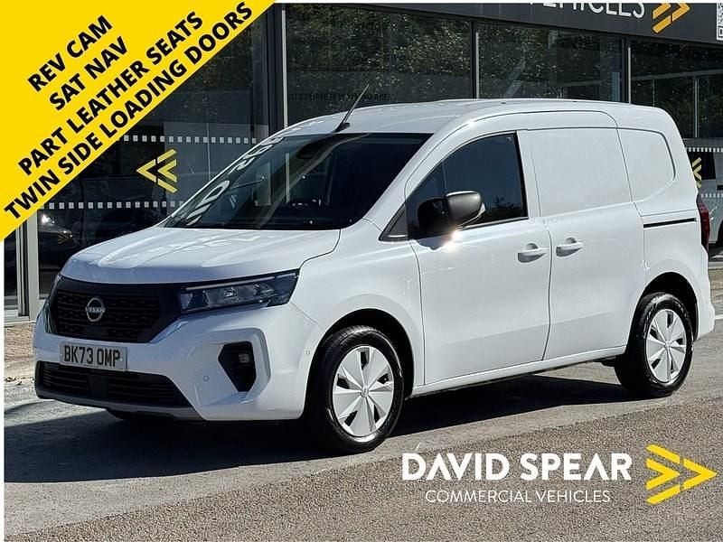 White Used 2023 Nissan Townstar Tekna MPV | £13,990 (Fair price) - Image 1/3