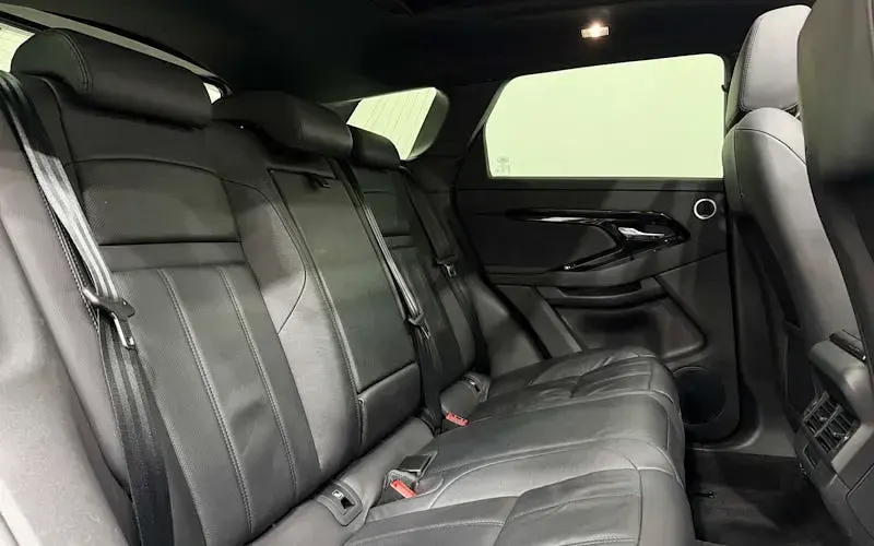 Used Land Rover Range Rover evoque SE Dynamic 204 HP (150 kW) 2024 Black SUV