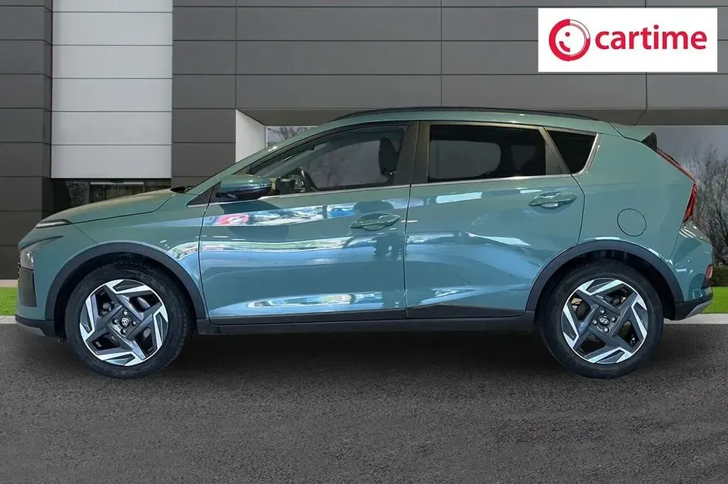 Used Hyundai Bayon Premium 100 HP (73 kW) 2025 Green SUV