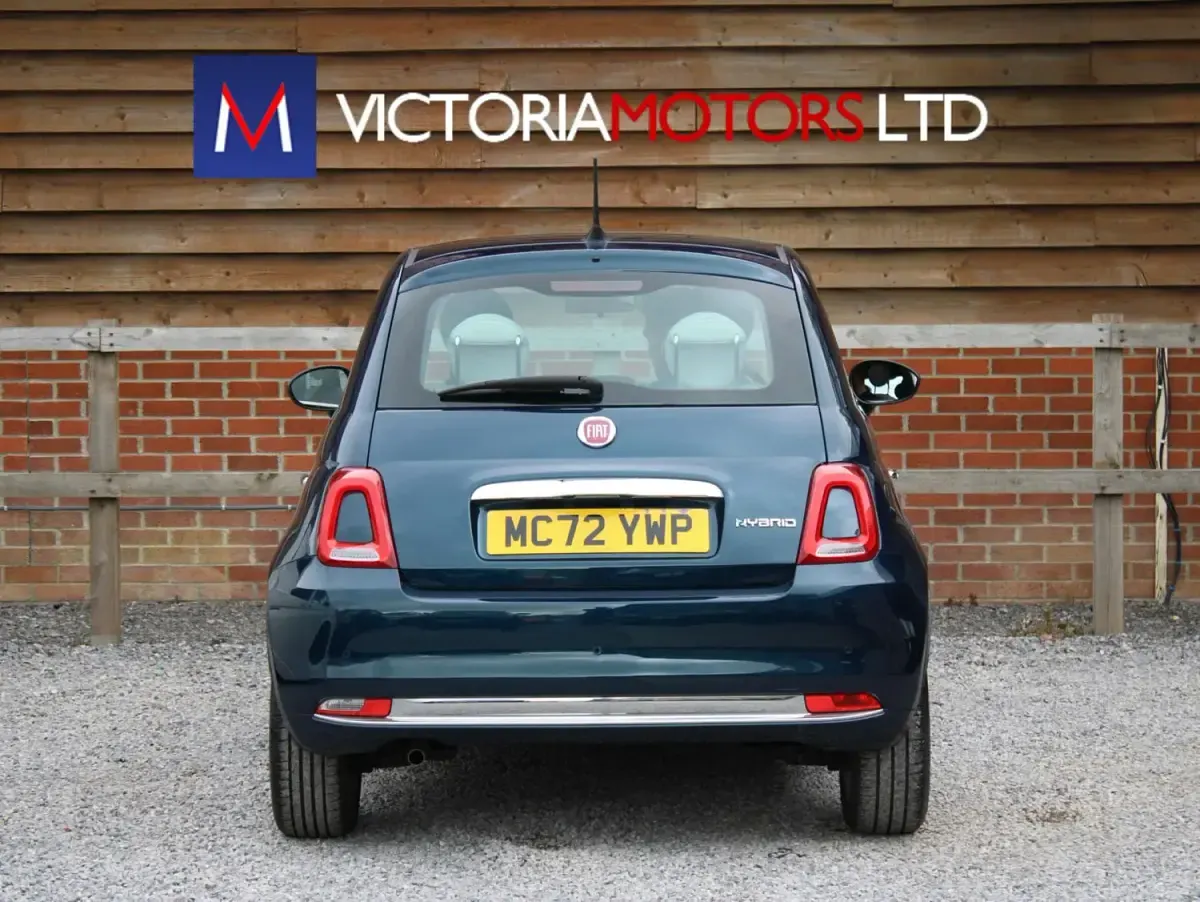 Second-hand Fiat 500 Dolcevita 70 CP (51 kW) 2023 Albastru Hatchback
