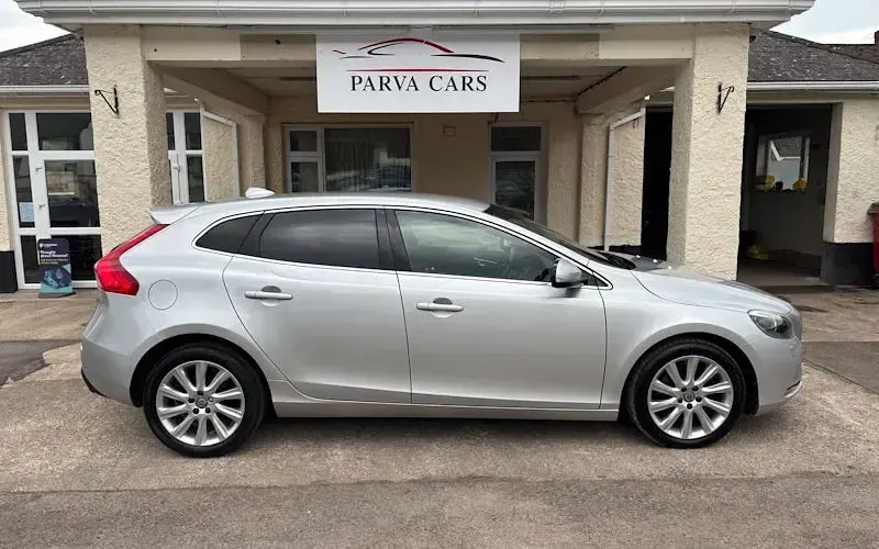 Used Volvo V40 SE Lux 150 HP (110 kW) 2015 Hatchback