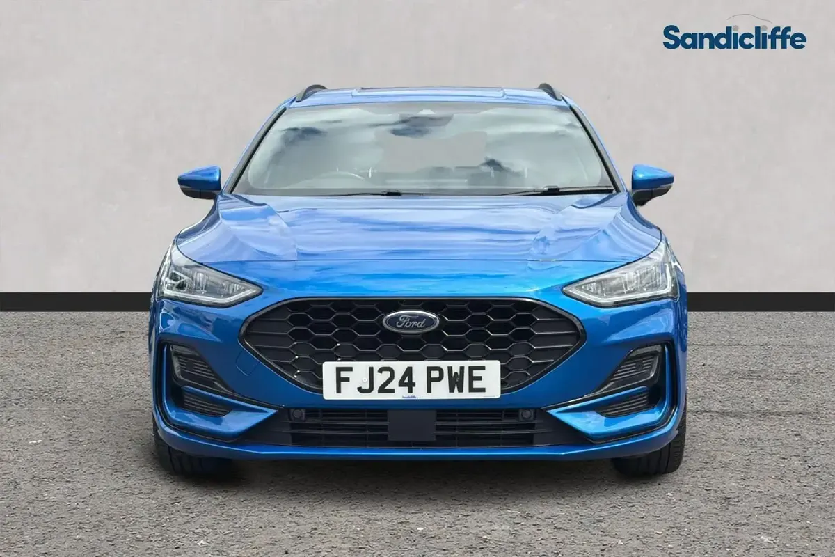 Used Ford Focus ST-Line 155 HP (114 kW) 2024 Blue Estate