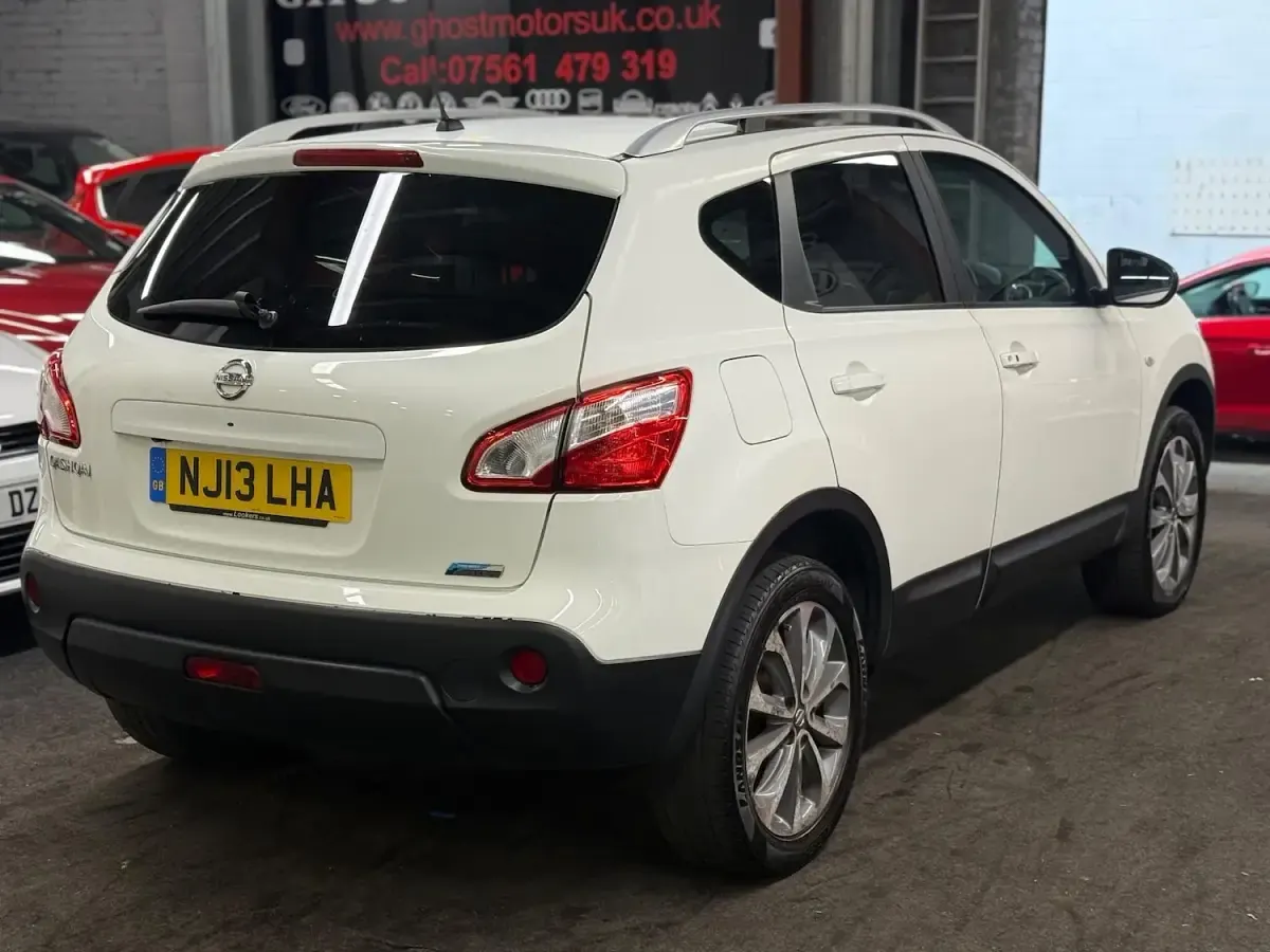 Used Nissan Qashqai Tekna 130 HP (95 kW) 2013 White SUV