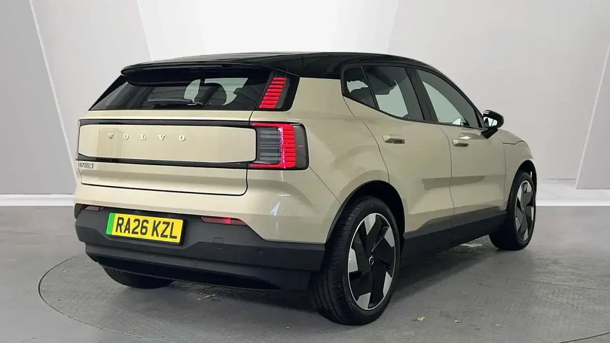 New Volvo EX30 Plus 197 kW (268 HP) 2026 Gold SUV