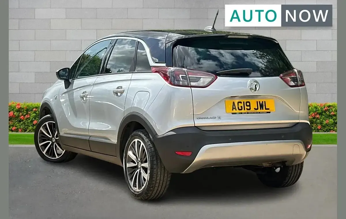 Used Vauxhall Crossland X Elite 108 HP (79 kW) 2019 Silver SUV