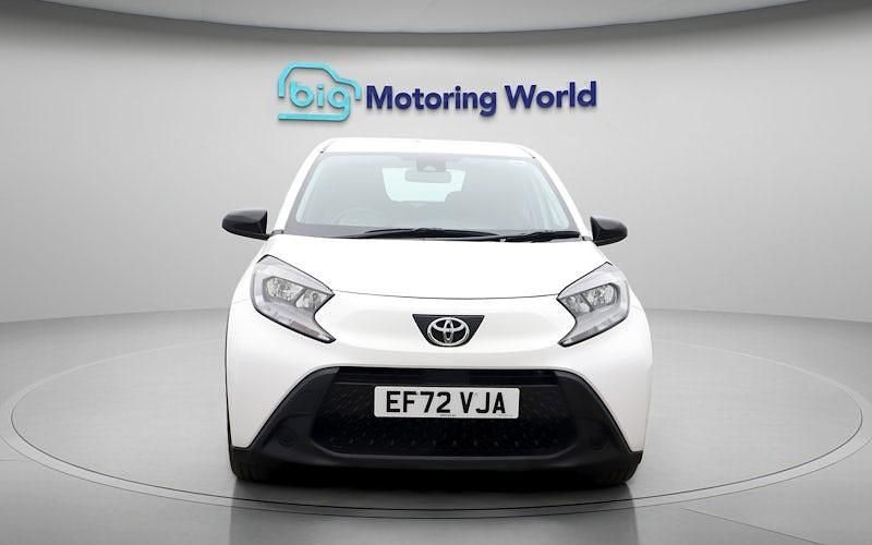 Used Toyota Aygo X PURE 72 HP (52 kW) 2025 SUV