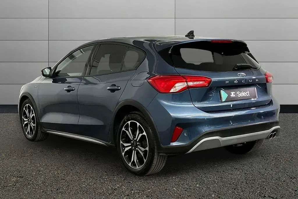 Used Ford Focus Active X 123 HP (90 kW) 2019 Blue Hatchback