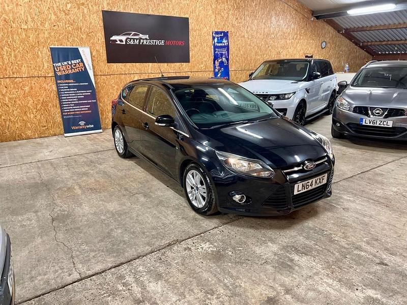 Black Used 2014 Ford Focus Titanium Hatchback | £6,259 (Fair price) - Image 1/4