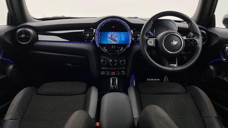 Used Mini Cooper S Sport 192 HP (141 kW) 2021 Red Hatchback