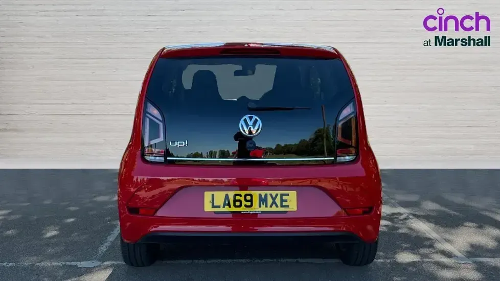 Begagnad VW up! Beats 60 HK (44 kW) 2020 Röd Halvkombi