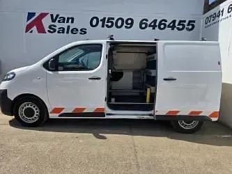 Used Vauxhall Vivaro Edition 100 HP (73 kW) 2019 White MPV