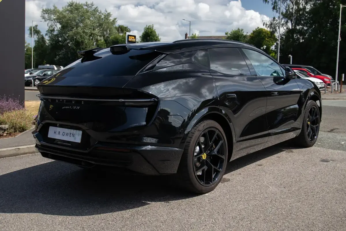 Used Lotus Eletre 450 kW (612 HP) 2025 Black SUV