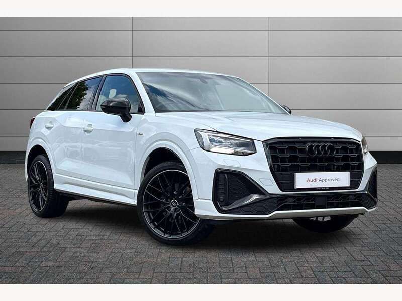 Glacier white Used 2022 Audi Q2 Black Edition SUV | £23,322 (Fair price) - Image 1/4