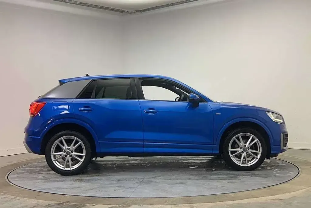 Used Audi Q2 S-Line 150 HP (110 kW) 2019 Ara blue, crystal effect SUV