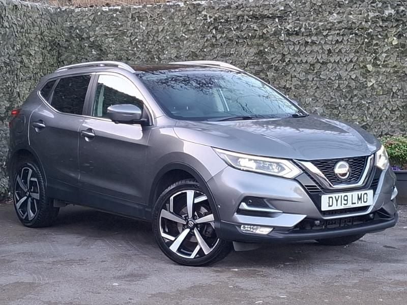 Used Nissan Qashqai Tekna 115 HP (84 kW) 2019 Grey SUV