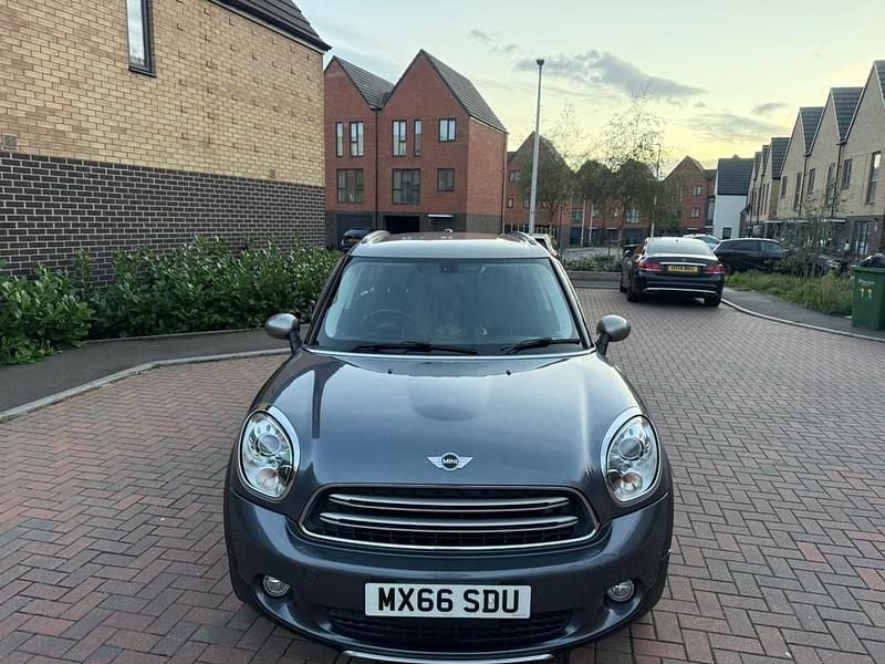 Grey Used 2016 Mini Cooper D Hatchback | £7,745 (Fair price) - Image 1/4