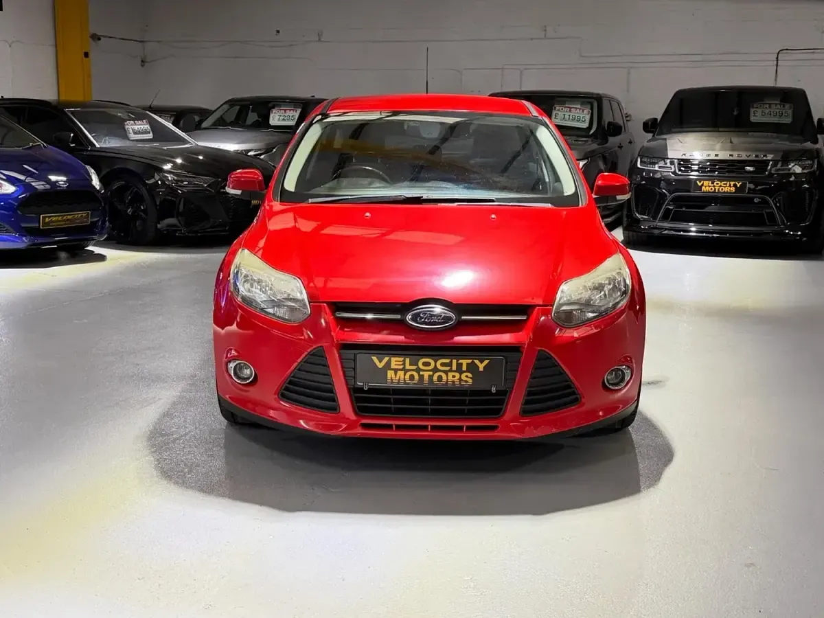 Used Ford Focus Zetec 2013 Red Hatchback