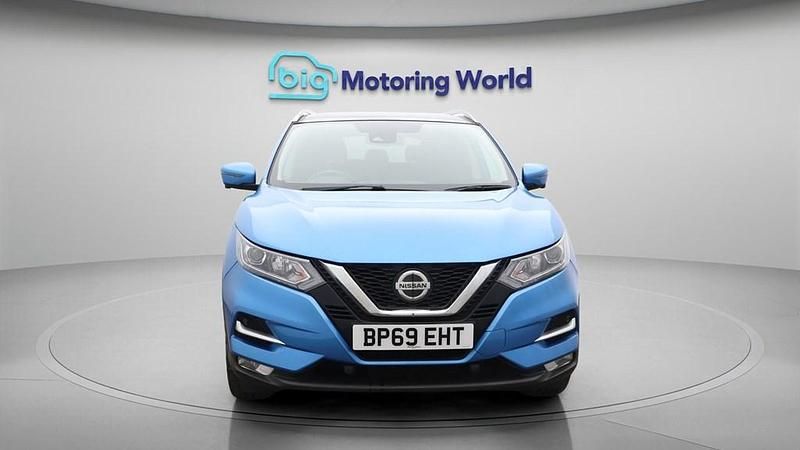 Used Nissan Qashqai N-Connecta 140 HP (102 kW) 2019 Blue SUV