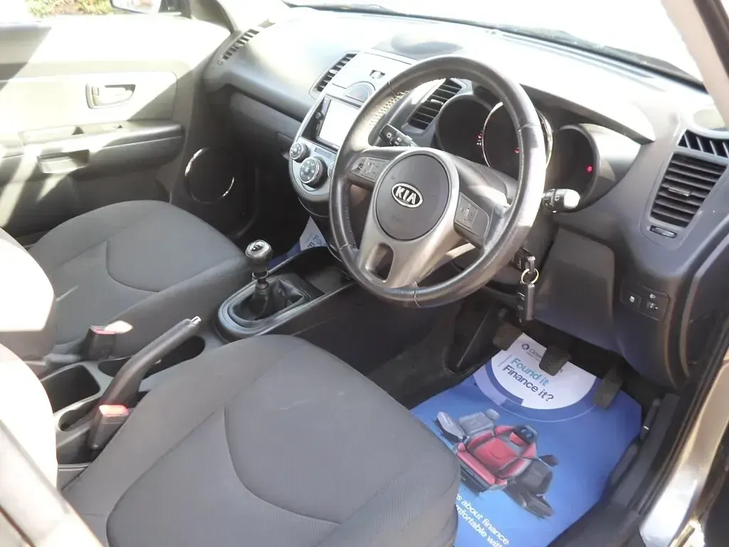 Used Kia Soul 126 HP (92 kW) 2011 Silver SUV