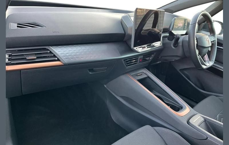 Used Cupra Born e-Boost 169 kW (231 HP) 2025 Blue Hatchback