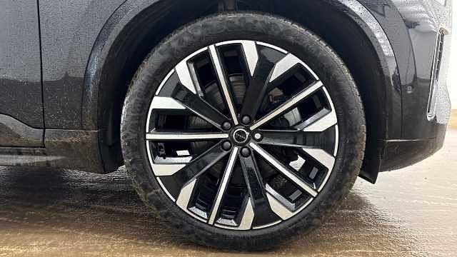 Used Volvo XC90 Plus 247 HP (181 kW) 2025 SUV