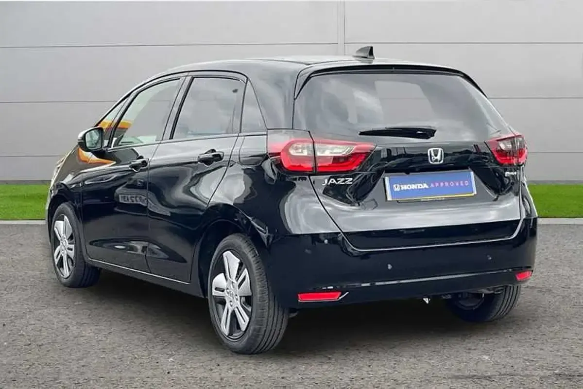 Used Honda Jazz Hybrid 109 HP (80 kW) 2022 Black Hatchback