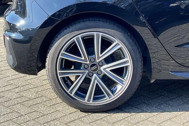 Used Audi A1 S-Line 94 HP (69 kW) 2025 Black SUV