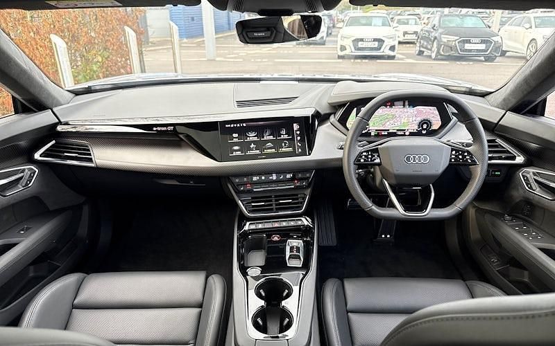 Used Audi e-tron GT quattro 369 kW (503 HP) 2026 Sedan