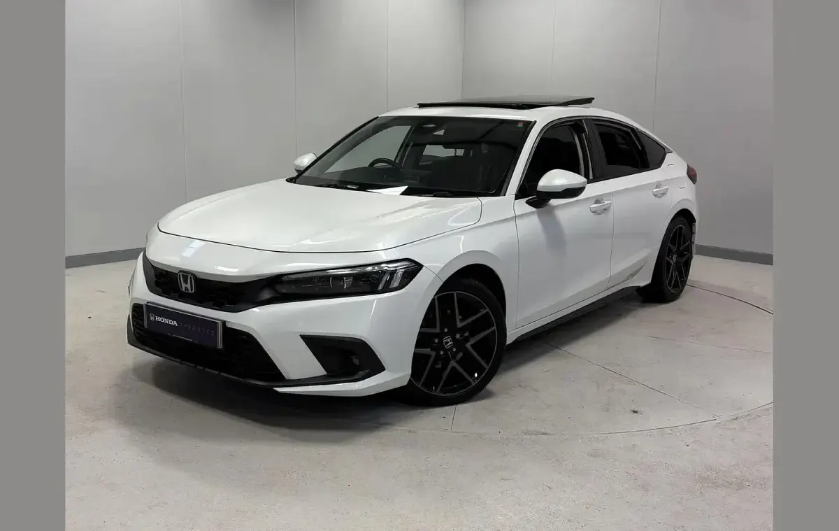Used Honda Civic Advance 184 HP (135 kW) 2022 White Hatchback