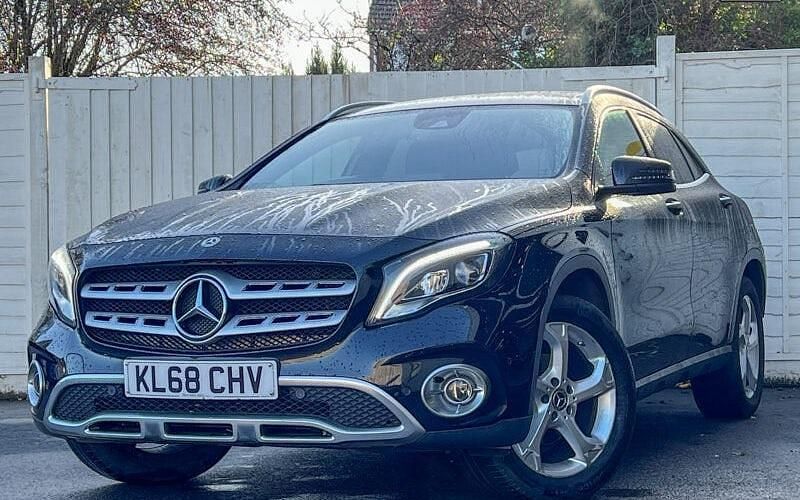 Used Mercedes GLA200 Premium Plus 136 HP (100 kW) 2019 SUV