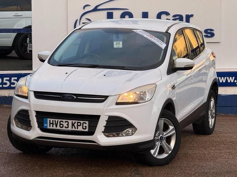 Used Ford Kuga Zetec 140 HP (102 kW) 2013 White SUV