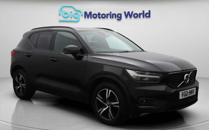 Used 2022 Volvo XC40 R-Design SUV | £23,300 (Fair price) - Image 1/4