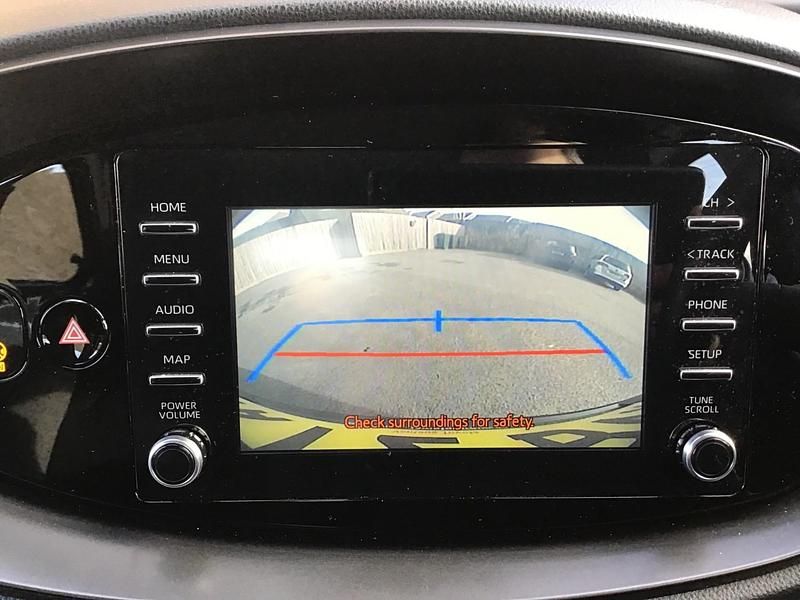 Used Toyota Aygo X PURE 2023 Silver SUV