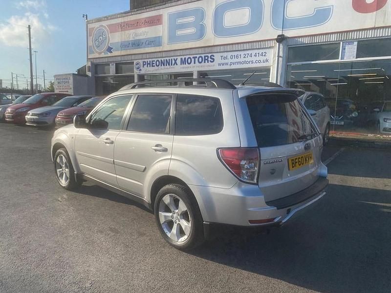 Used Subaru Forester 2010 Silver SUV
