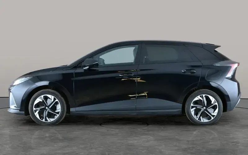 Used MG MG4 EV Trophy 150 kW (204 HP) 2022 Black Hatchback